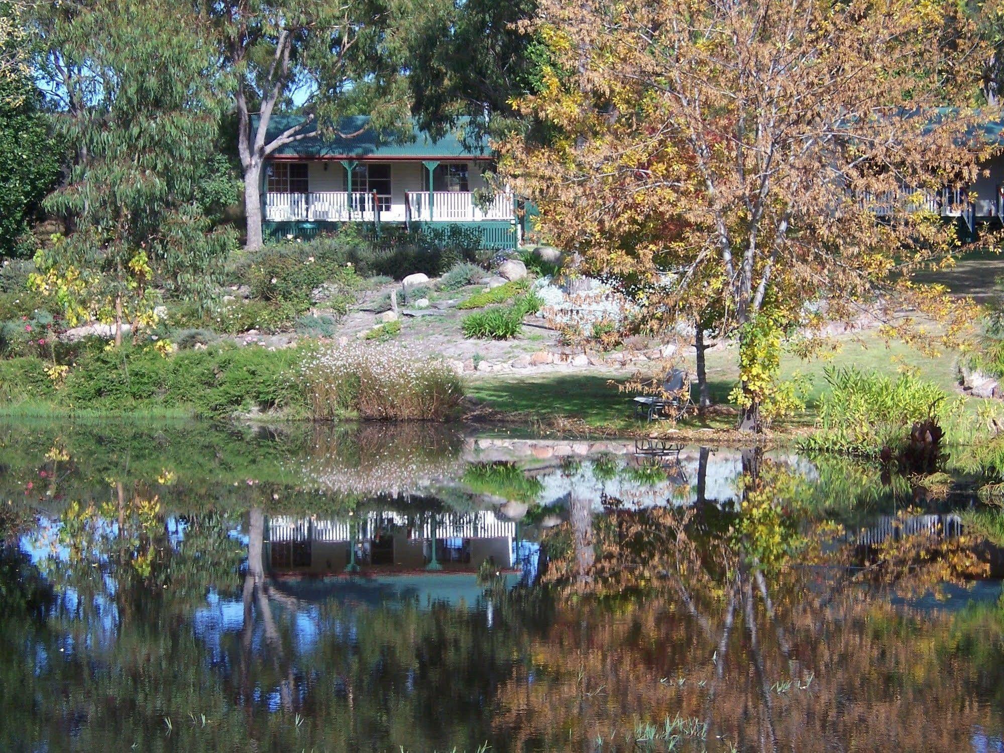 Granite Gardens Cottages & Lake Retreat Stanthorpe Zewnętrze zdjęcie